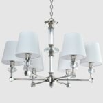 Kryształowy żyrandol Doha z białym abażurem - styl glamour