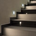 Kwadratowa oprawa schodowa MS-04 do podświetlenia schodów - chrom