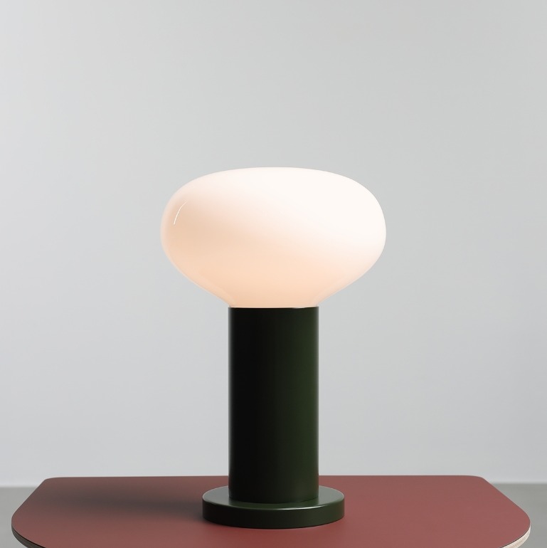 Zielona lampka stołowa Flo Moss 19 - na stolik nocny