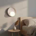 Beżowy kinkiet nowoczesny nad stolik Kido - szklana kula