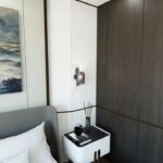 Czarny kinkiet do sypialni Spiral - dekoracyjny