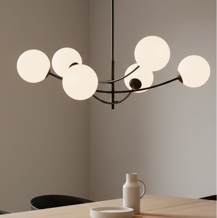 Czarny żyrandol nad stół w salonie Hunter 6 - mleczne kule