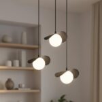 Nowoczesna lampa wisząca Ritual 3 - kule z czarnymi osłonami