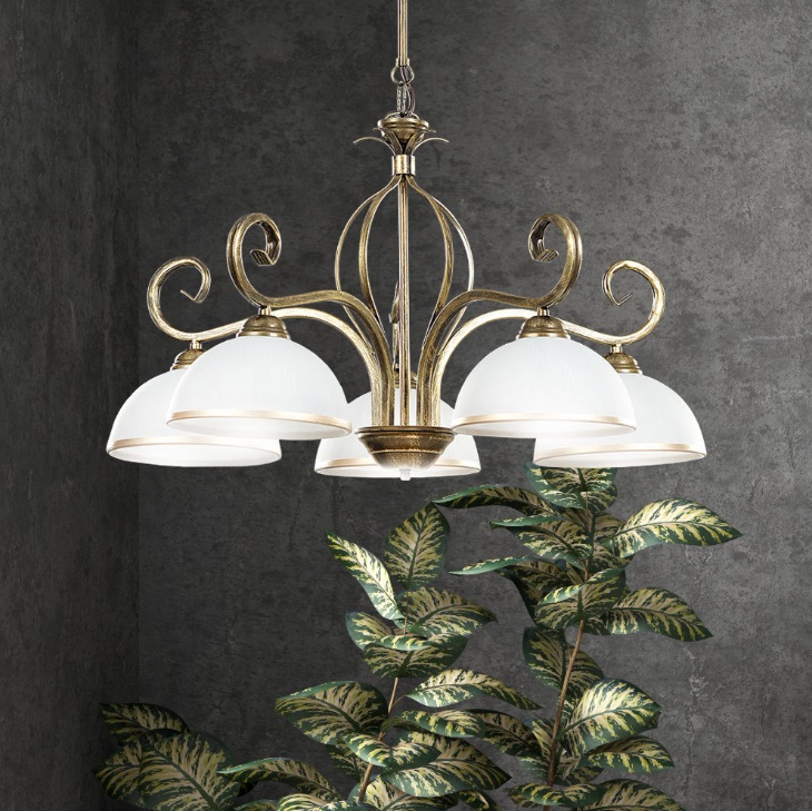 Złoty klasyczny żyrandol do salonu Wivara 5 - szklany