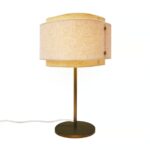 Beżowa lampa stołowa Takai - lniany abażur -włącznik na podstawie