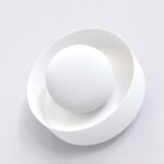 Biały okrągły kinkiet ścienny Lulu do sypialni 17 cm - minimalistyczny