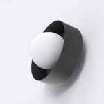 Czarny okrągły kinkiet Lulu do korytarza - metal i szkło