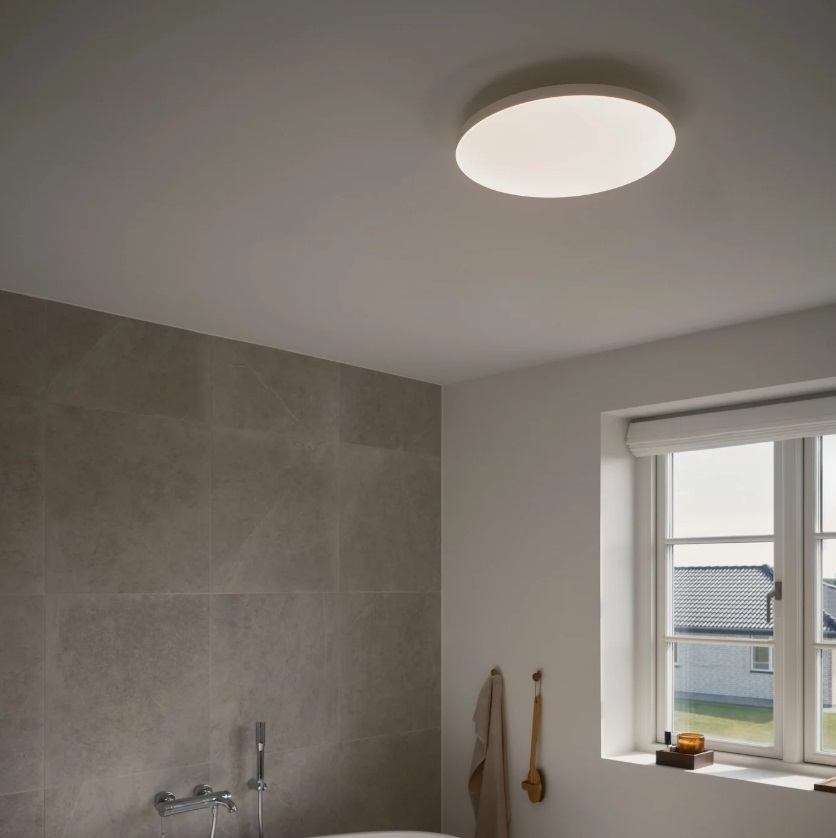 Duży plafon do łazienki Serenova 41 LED IP65 - 32W i zmienna barwa