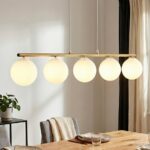 Elegancka lampa wisząca Allora 5 złota - mleczne kule