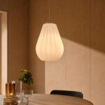 Elegancka lampa wisząca nad stół Sallino - białe plisowane szkło
