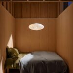 Jasnobeżowy klosz do zawieszenia z tkaniny Villo - lniany