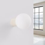 Kinkiet na ścianę Halo jasnobeżowy karbowany - do jasnych wnętrz