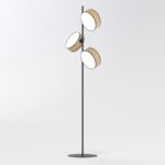 Lampa podłogowa Drumz do salonu - trzy abażury ruchome z tkaniny