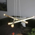 Lampa wisząca Stack w kolorze mosiądzu do salonu - elegancka