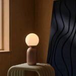 Lampka nocna Notti zgaszony róż na stolik nocny- szklana kula - Nordlux