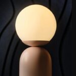 Lampka nocna Notti zgaszony róż na szafkę nocną - szklana kula - Nordlux