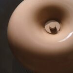 Lampka stołowa Malti - szklany beżowy klosz