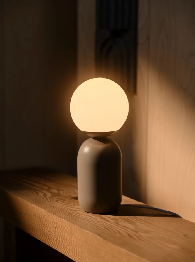 Lampka stołowa Notti jasnobrązowa - szklany klosz