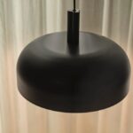 Nowoczesna lampa wisząca Sandro czarna - metalowy kopułowy klosz