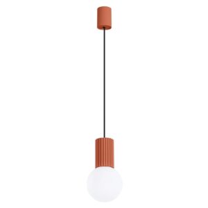 Ceglasta lampa wisząca Halo - ryflowany korpus i mleczna kula