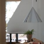 Chromowana lampa wisząca nad blat Tip 38 - klosz stożek