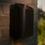 Czarny kinkiet zewnętrzny Nico Round Maxi IP54 - oświetlenie wejścia