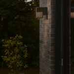 Kinkiet zewnętrzny na elewację przy wejściu Sidara IP54 czarny - nowoczesny design