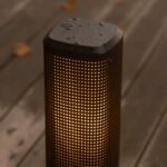 Wysoki słupek ogrodowy Sidara 95 IP44 czarny - dekoracyjna perforacja