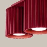 Aluminiowa 2-punktowa lampa sufitowa Aura 2 Maxi burgundowa - dwie ryflowane tuby - nad blat