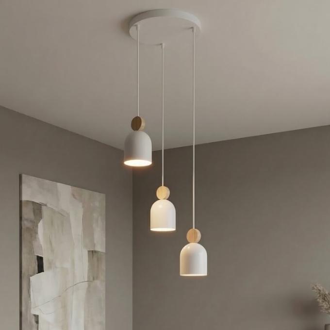 Biała lampa wisząca Mesi 3 Premium - metal i drewno - potrójna