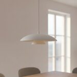 Biała lampa wisząca nad wyspę kuchenną Babel - nowoczesna - metalowa