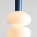 Błękitna lampa wisząca do kuchni Flo Sky 26 - szklany owalny klosz - Aldex