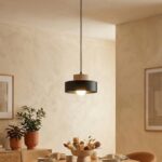 Czarna lampa wisząca Kivi 20 - klosz z drewnem