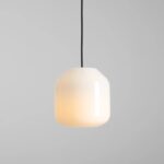 Lampa wisząca Flask Orchid 18 czarna - mleczny klosz