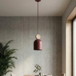 Lampa wisząca Mesi burgund - klosz z drewnianym elementem