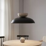 Lampa wisząca nad stół Mega - metalowy klosz - czarno-beżowy klosz