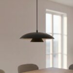 Metalowa lampa wisząca Babel czarna - warstwowy klosz - nad stół do salonu w stylu loft