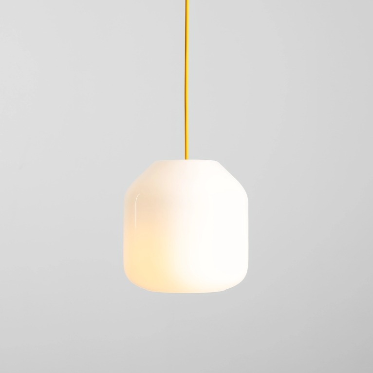 Żółta lampa wisząca Flask Mimosa 18 - mleczny klosz