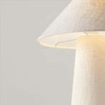 Lampa stołowa Aurea z fakturowaną powierzchnią w stylu organic modern