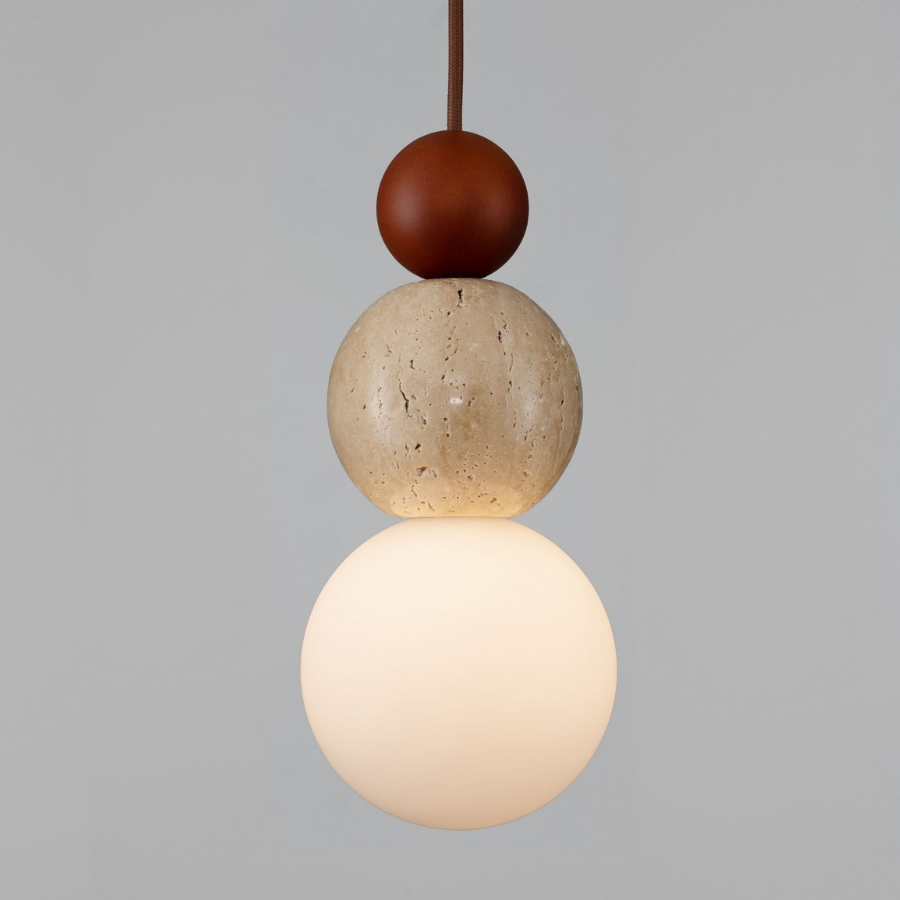 Lampa wisząca Siena klosz kula z trawertynem i drewnianą kulką dekoracyjną