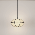Lniana lampa Hikari 45 w estetyce japandi – szeroki klosz z kontrastowymi paskami