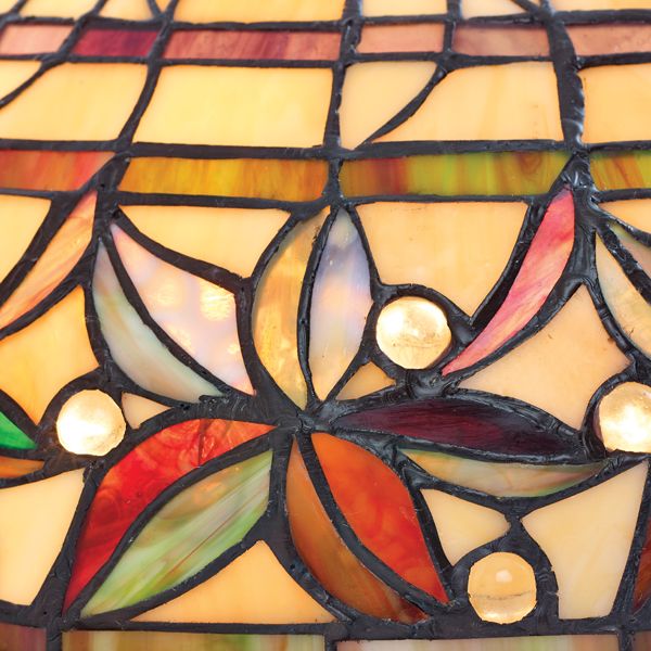 kolorowa lampa wisząca wykonana ze szkła Tiffany