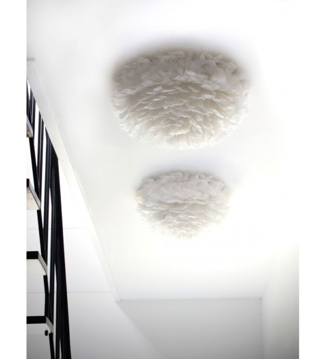duża lampa sufitowa z naturalnych piór gęsi, biały klosz, styl skandynawski - aranżacja schody