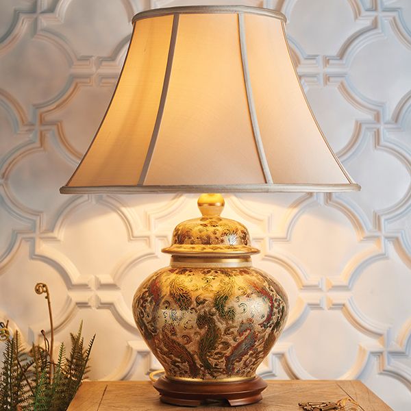 ręcznie robiona klasyczna lampa stołowa z ceramiczną podstawą