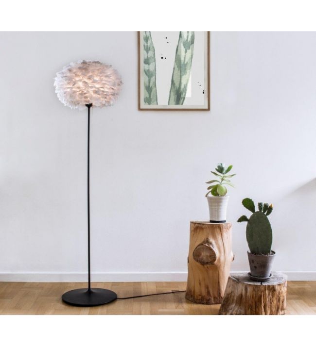 czarna minimalistyczna podstawa do lampy podłogowej Vita Copenhagen